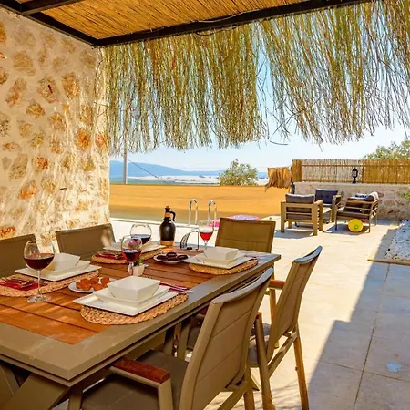 Villa Selim - 1 Bed Honeymoon With Jacuzzi In Kalkan Cavdir (Kas)